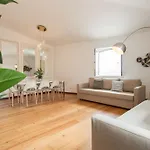 Alfama Modern Two Bedroom W River View And Parking By Lu Holidays Appartamento