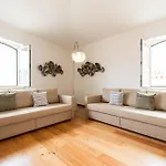 Alfama Modern Two Bedroom W River View And Parking By Lu Holidays Apartmán Lisboa